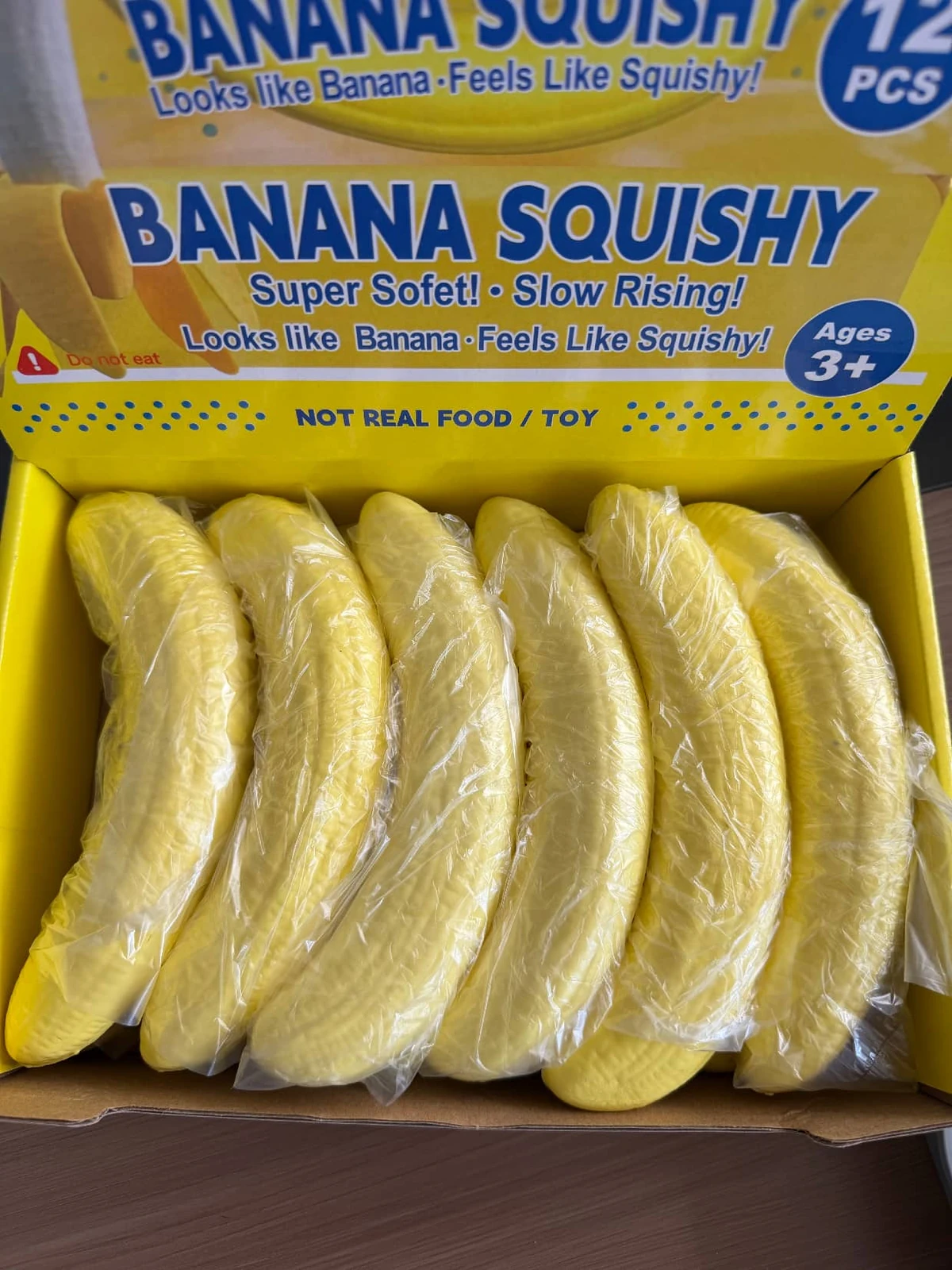 Banana-shaped squishy reference